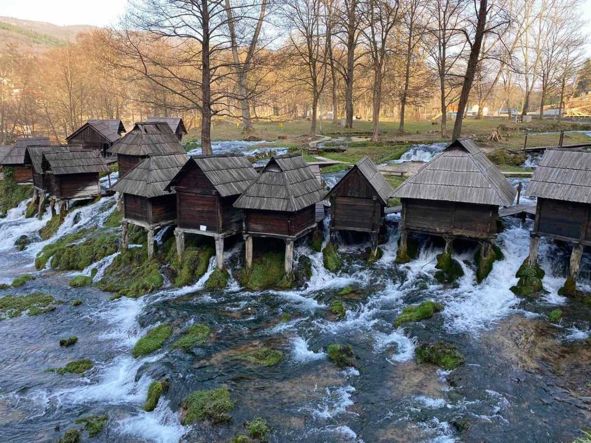Vikendica Zute Dunje Jajce